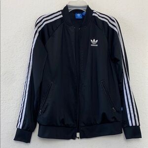 ✅Women Adidas Jacket Size L